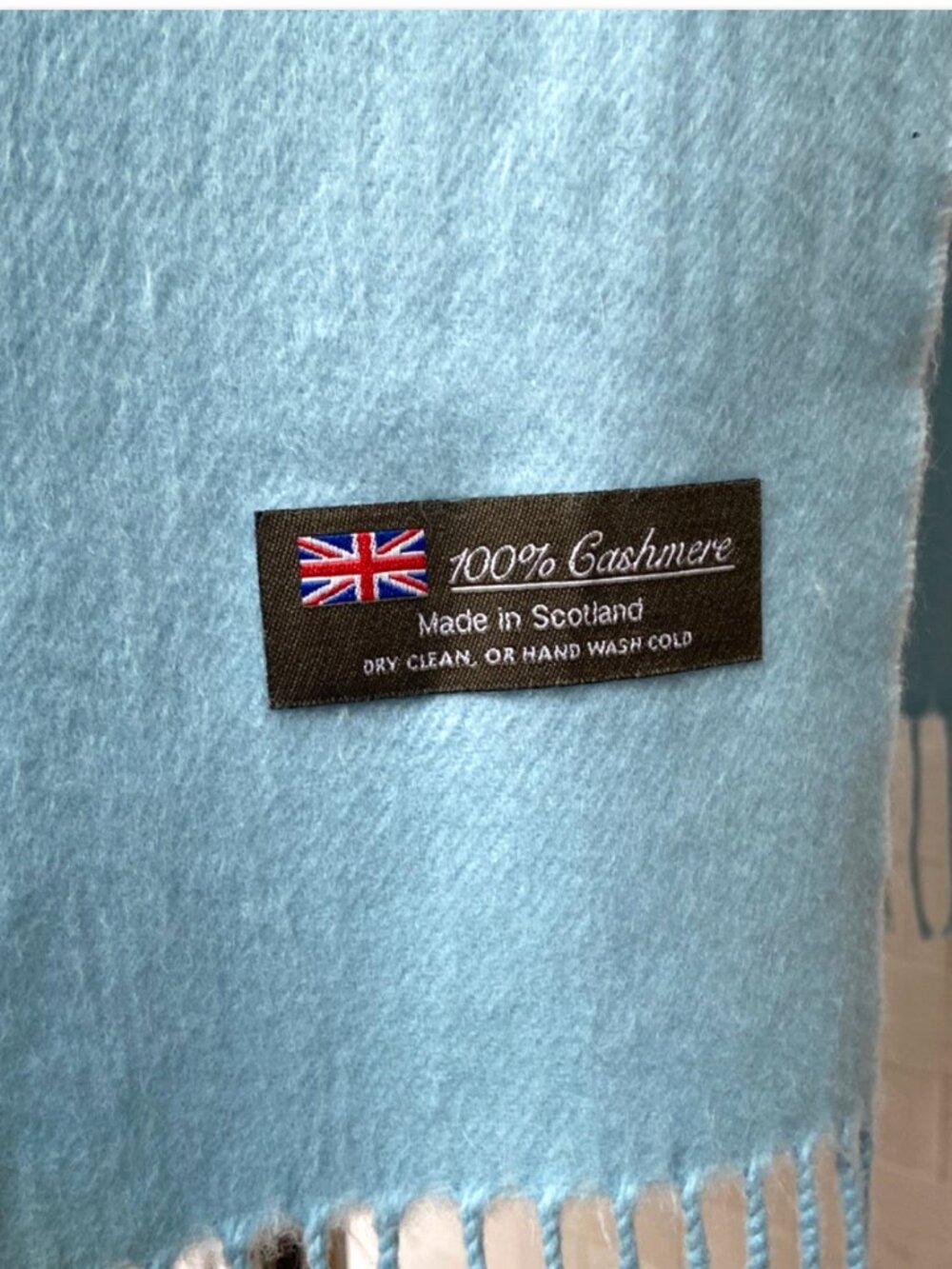 100% Cashmere Made In Scotland Rectangle Baby Blue Tassel Scarf - Picture 6 of 6